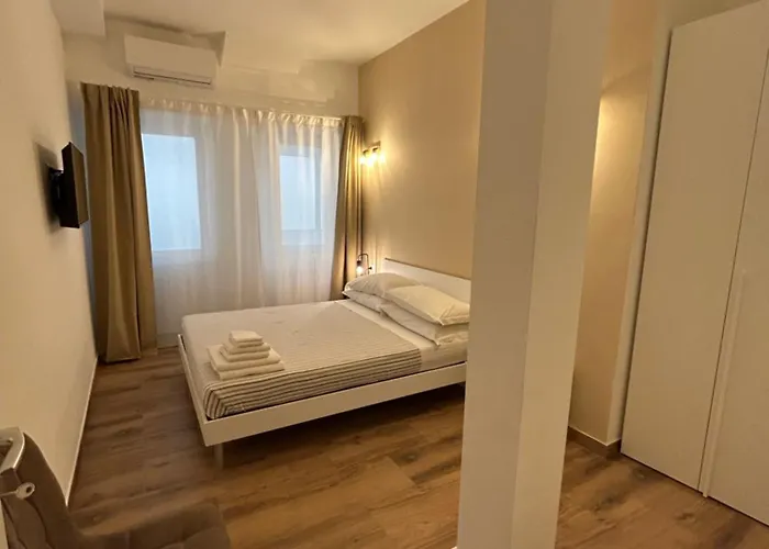 Interno 2 Alle Mura Rome